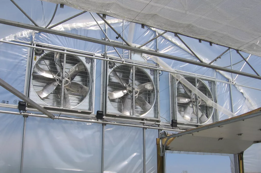commercial greenhouse ventilation