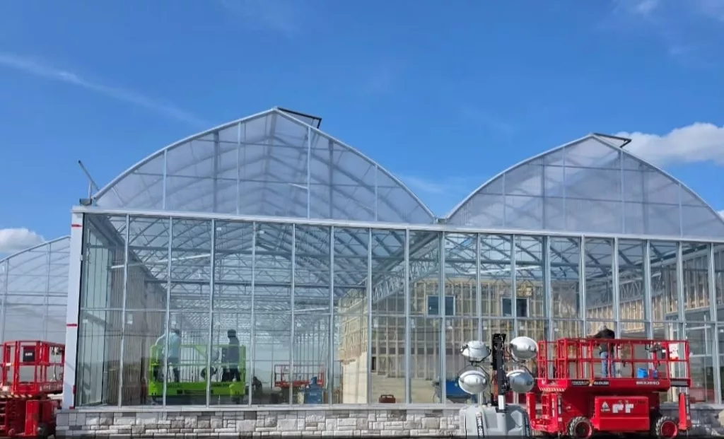gutter-connected luminosa - fruit kiosk