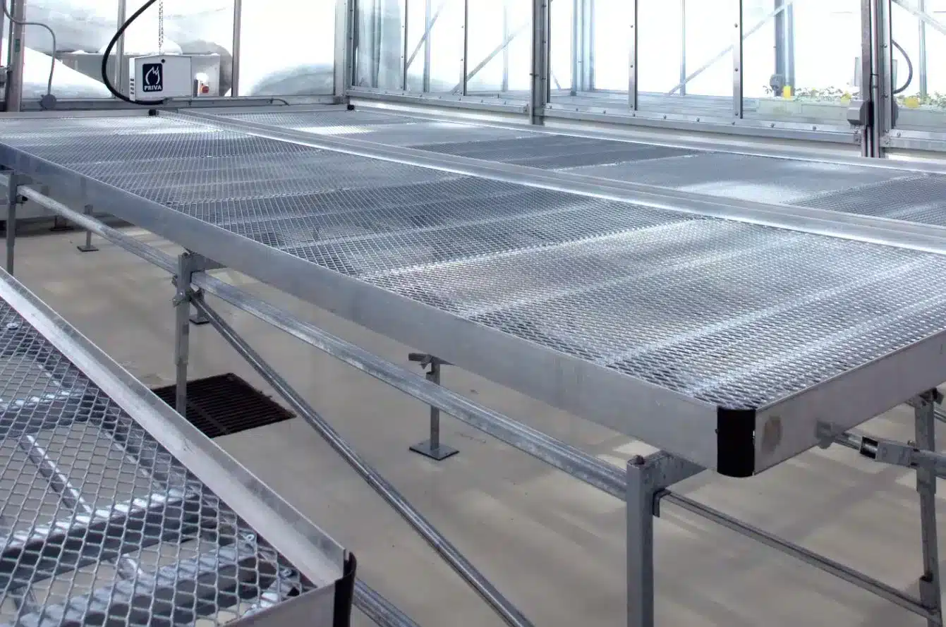 Luminosa-institutionnel-technique-tables-université-laval_